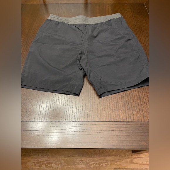 TNF mens shorts - Picture 1 of 3